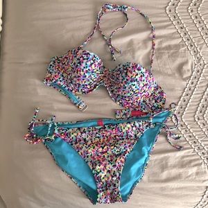 VS Bikini